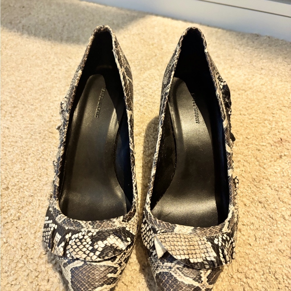 Isabel Murant  Snakeskin Patterned Women's Pump with ruffle detail